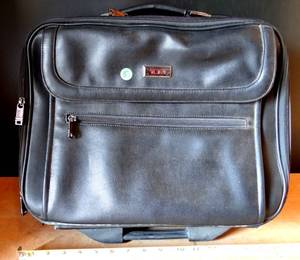 lot 5 image: TUMI Bags  Leather Roller Suitcase Nylon Weekend  Travel Bag, Black $$$