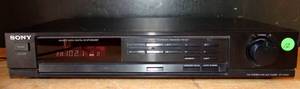 lot 12 image: Sony ST-JX401 Tuner FMAM Digital AntennaCable - POWER TESTED GOOD
