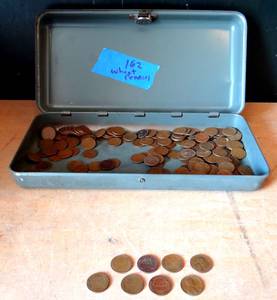 lot 15 image: COLLECTION OF 162 WHEAT COPPER PENNIES IN METAL BOX (AVAILABLE FROM 1909-1958)