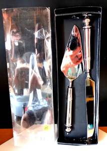 lot 25 image: GEORGIAN 2 PC CAKE SERVING SET - STAINLESS (UNUSED)
