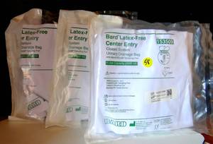 lot 58 image: MEDICAL - Bard Bedside Drainage Bag 4000mL with Double Hook Bard 153509 (X3) NEWSEALED