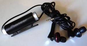 lot 103 image: Pioneer SE-NC31C Noise Cancelling EarBud Headphones Black $$$