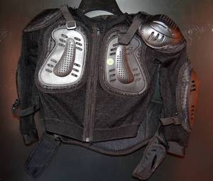 lot 132 image: Bilt Blora 1 Black Motorcycle Moto X Jacket Armor Chest Spine - size XS $$