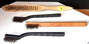 lot 146 image: ASSORTMENT OF WIRE BRUSHES AS SHOWN