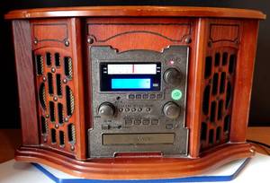 lot 150 image: BIG $$$ ITEM - Innovative Tech ITRR-501 - Wooden 5in1 AmFm, Record, Vinyl Lp, Cassette & CD, SOUNDS GREAT