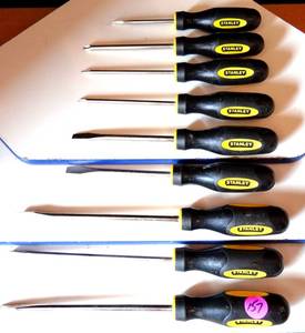 lot 157 image: STANLEY 9 PC - FLAT HEAD & PHILIPS SCREW DRIVERS AS SHOWN