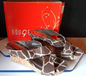 lot 199 image: ROUGE WOMENS LEVANA GIRAFFE BROWN WEDGED SHOES - SIZE 10 - AS NEW IN BOX