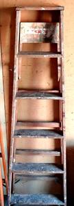 lot 203 image: SIX FOOT A FRAME PAINTERS LADDER - WOOD - GOOD CONDITION