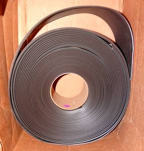 lot 208 image: LARGE ROLL OF BROWN 4 COVE BASE - CONTINUOUS ROLL