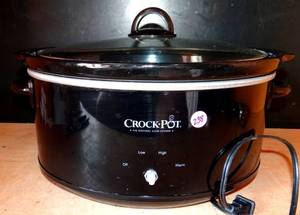 lot 238 image: CROCK POT 7 QUART SLOW COOKER - BLACK - TESTEDWORKS (MISSING KNOB)