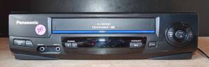 lot 241 image: PANASONIC PV-V4021 VHS 4 Head Omnivision VCR Player No Remote Tested Works $$