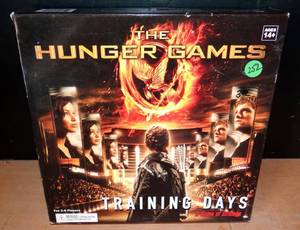 lot 252 image: Neca The Hunger Games Training Days Strategy Game $$