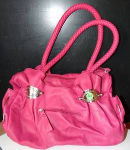 lot 264 image: LOVELY PINK CATO HANDBAG