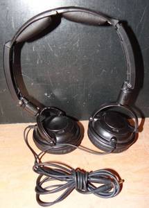 lot 276 image: SKULLCANDY WIRED HEADPHONES - GREAT SOUND