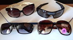 lot 298 image: WOMENS SUNGLASS LOT OF 4 - FASHION SAVVY