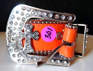 lot 301 image: BEAUTIFUL WOMENS WESTERN STYLE JEWELED LEATHER BELT