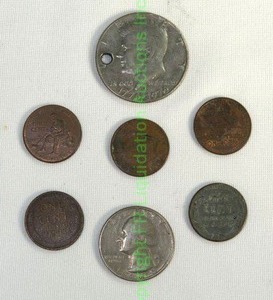 lot 37 image: Collectible coins including United States bicentennial quarter, bicentennial Kennedy half dollar, and wheat pennies, including 1943 steel and 1940 D
