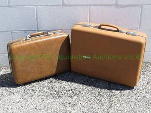 lot 128 image: Sears Forecast suitcase and Escort American suitcase