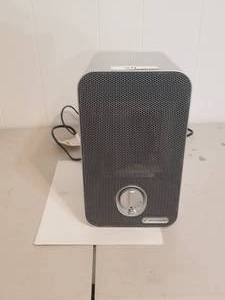 lot 34 image: Germ Guardian air purifier (B)