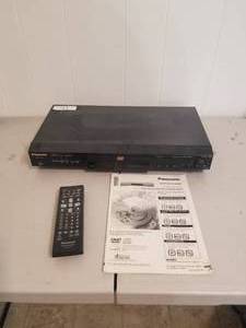 lot 41 image: Panasonic DVD player - no power cord (B)