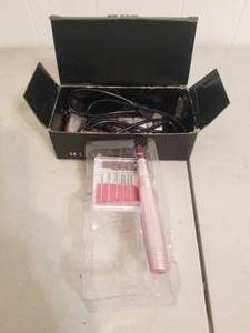 lot 71 image: Mini portable nail drill (B)