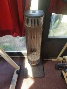 lot 90 image: Presto space heater (A)