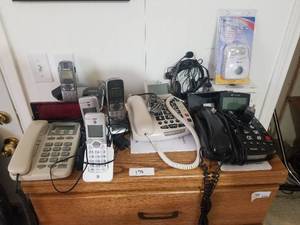 lot 198 image: Phone lot (D)