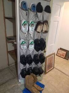 lot 203 image: Selection of mens shoes - size 19 (D)