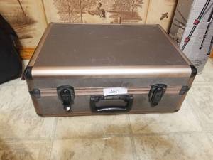 lot 205 image: Video camera and metal case (E)