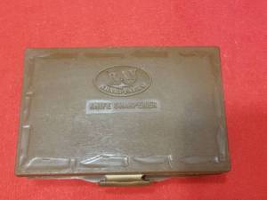lot 246 image: Ray Sharpeners Knife sharpener kit (C)