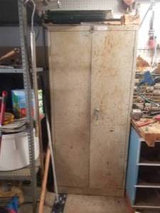 lot 265 image: White metal cabinet with contents and glass on top (G)