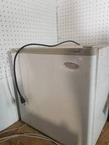 lot 272 image: Haier dorm size refrigerator (G)