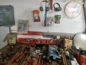 lot 273 image: Bench top and items on wall (G)