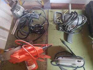 lot 282 image: Selection of Electric hand tools - Craftsman,  skil, black and decker, and JC Penny (G)