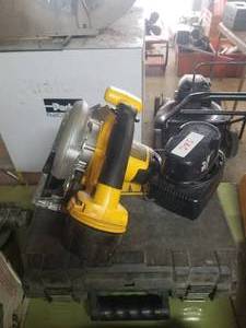 lot 285 image: Dewalt 18v drill and saw - both work (G)