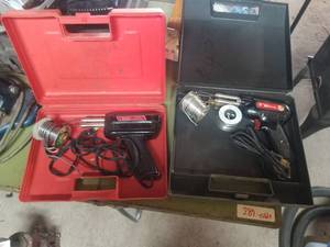 lot 287 image: Soldering guns - Weller and Wizard (G)