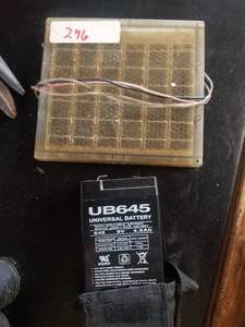 lot 296 image: Small solar panel and battery (G)