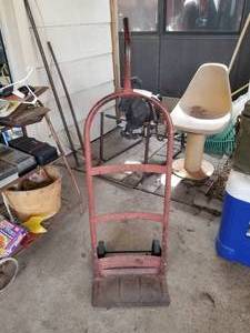 lot 347 image: Metal dolly (F)