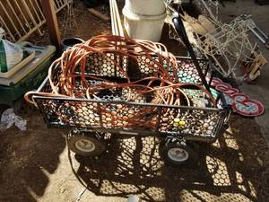 lot 366 image: Strongway yard wagon and extension cord (F)