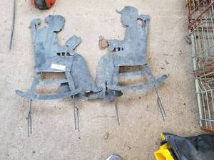 lot 373 image: Old man and woman yard art (F)