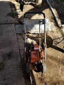 lot 375 image: Gas powered edger (F) - working condition unknown
