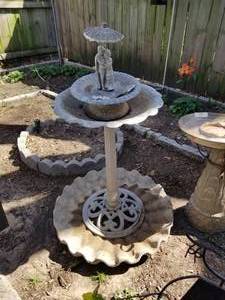 lot 380 image: Bird bathfountain (F) - needs repair