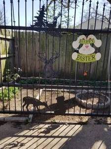 lot 382 image: Metal artwork (F) deer, child