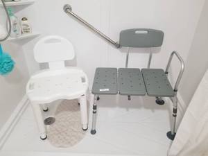 lot 390 image: Shower assist chairs - up to 400lb capacity (H)