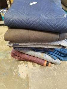 lot 211 image: Moving blankets 6