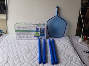 lot 240 image: Pool blaster aqua broom