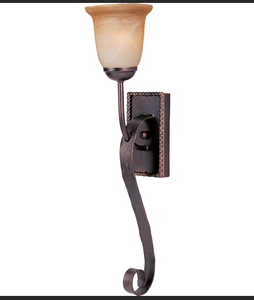 lot 48 image: Wall mounted light fixture