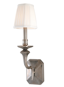 lot 98 image: Wall mounted light fixture