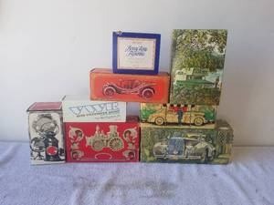 lot 45 image: Selection of Avon empty boxes