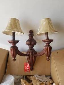 lot 75 image: Wall mounted light fixture
